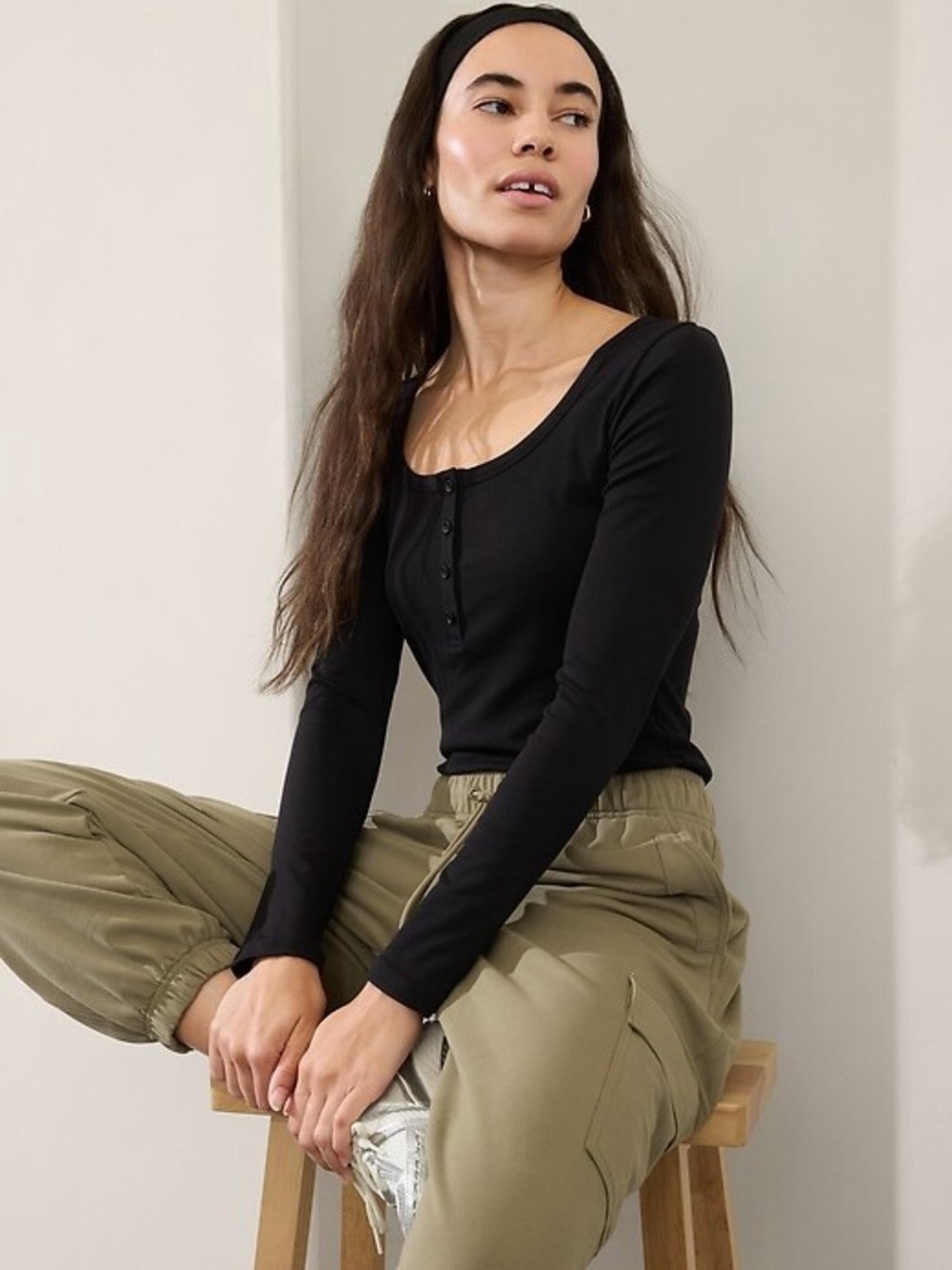 NWOT Athleta Signature Rib Long-Sleeve Henley Scoop Neck Top